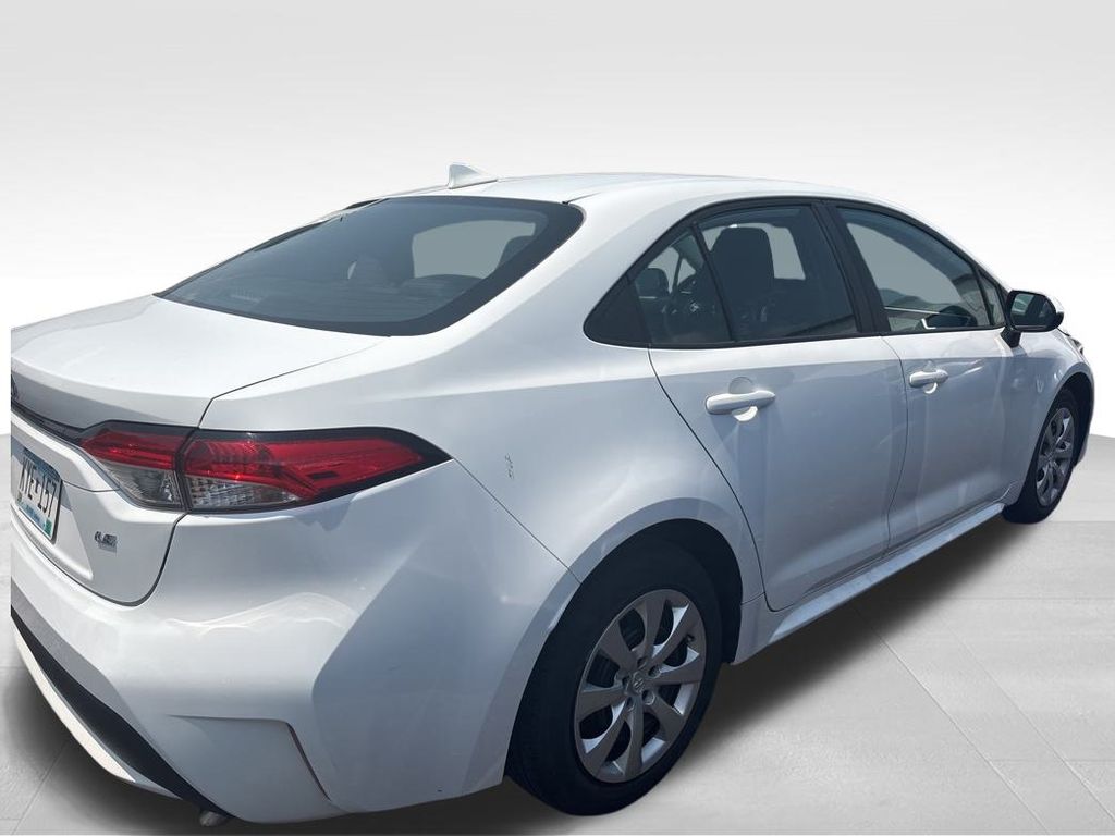 Vehicle image 5 of 15