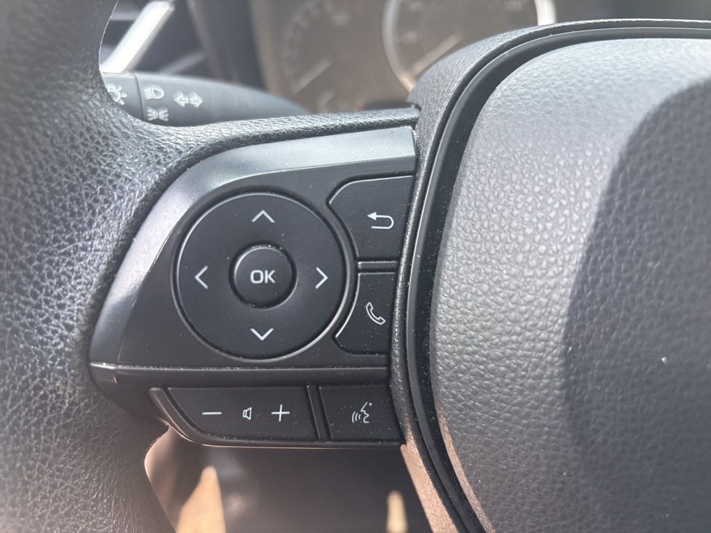 Vehicle image 12 of 15