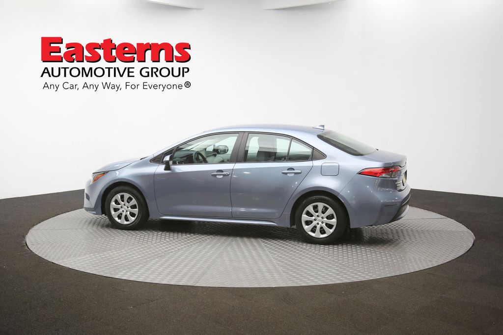 Vehicle image 32 of 61