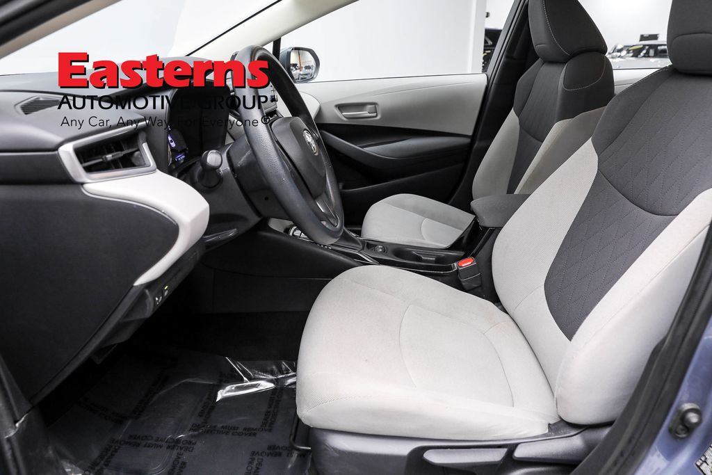 Vehicle image 44 of 61