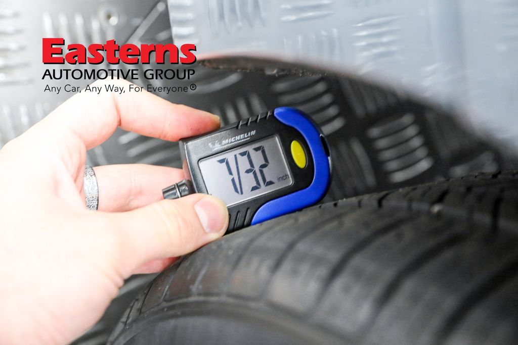 Vehicle image 52 of 61