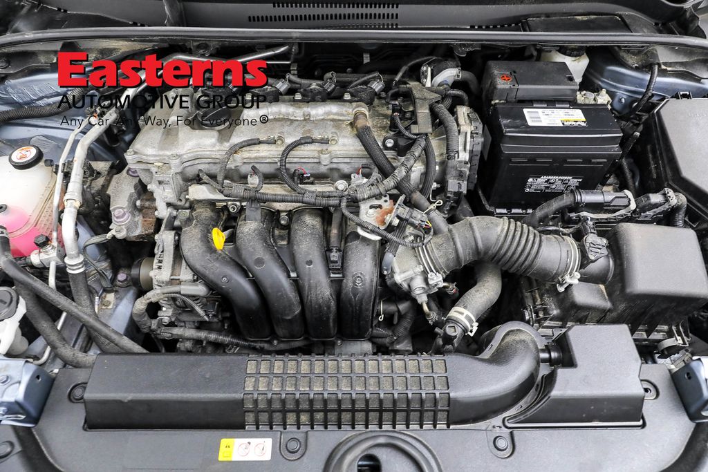 Vehicle image 37 of 61