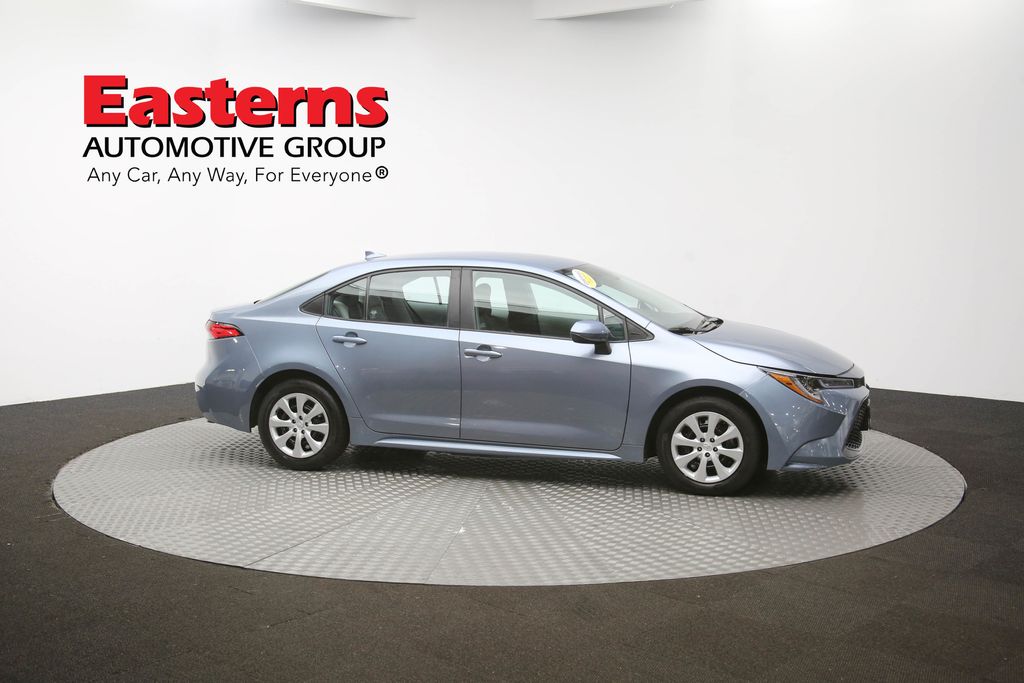 Vehicle image 16 of 61