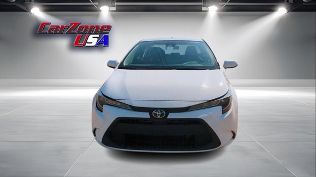 Vehicle image 2 of 32