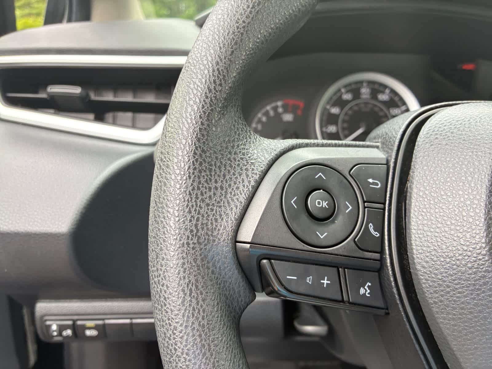 Vehicle image 14 of 25