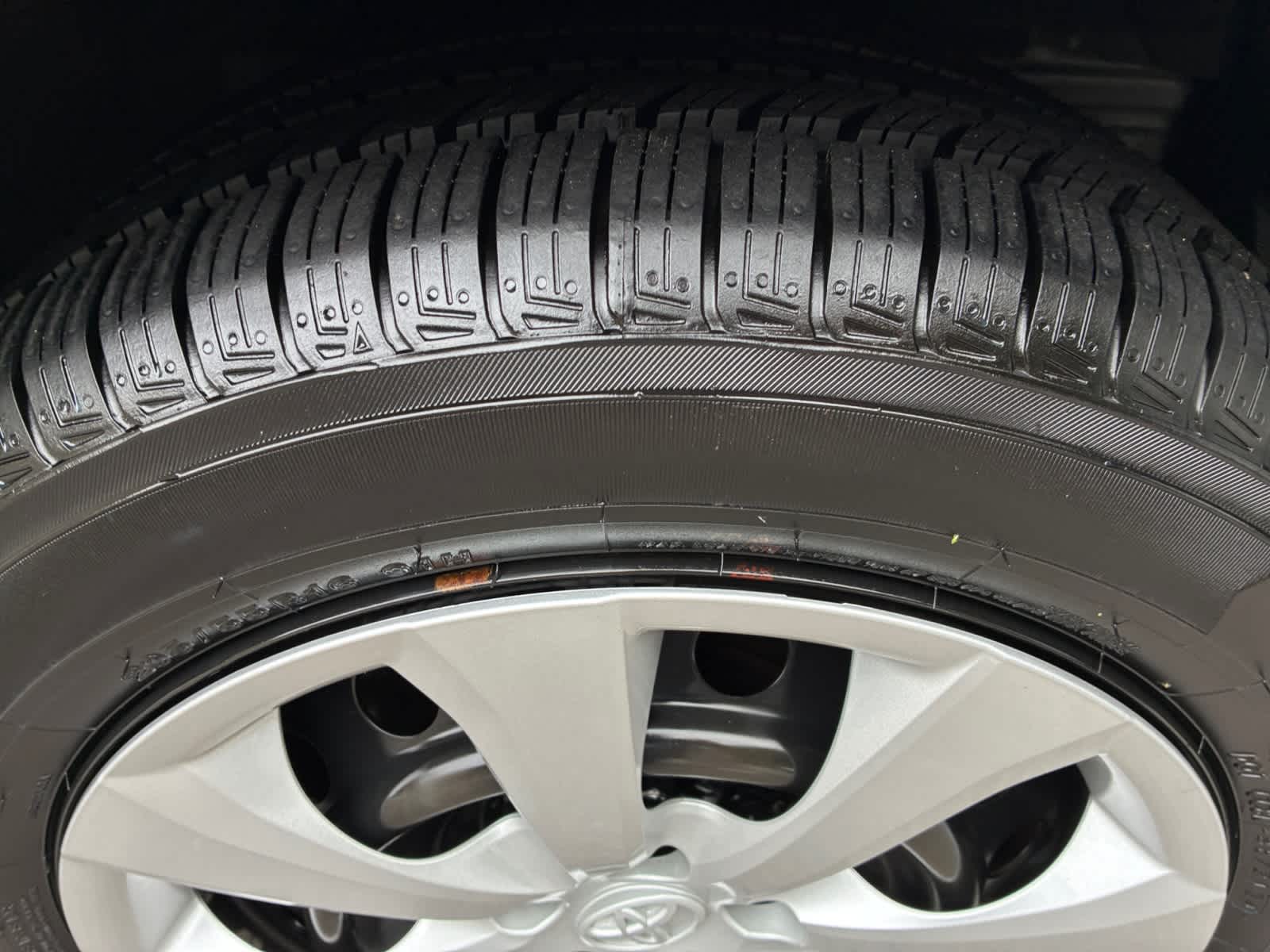 Vehicle image 8 of 25