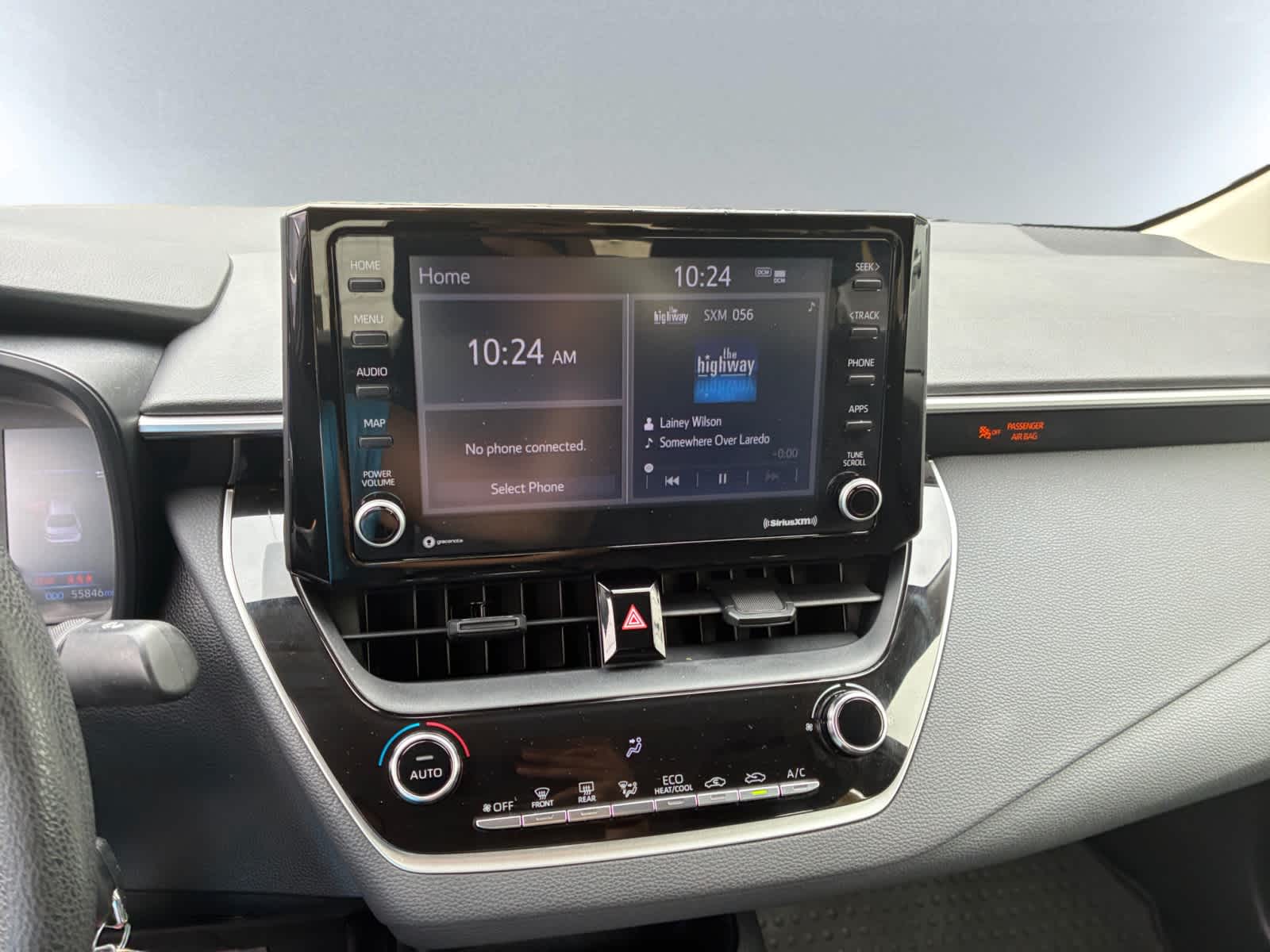 Vehicle image 16 of 25