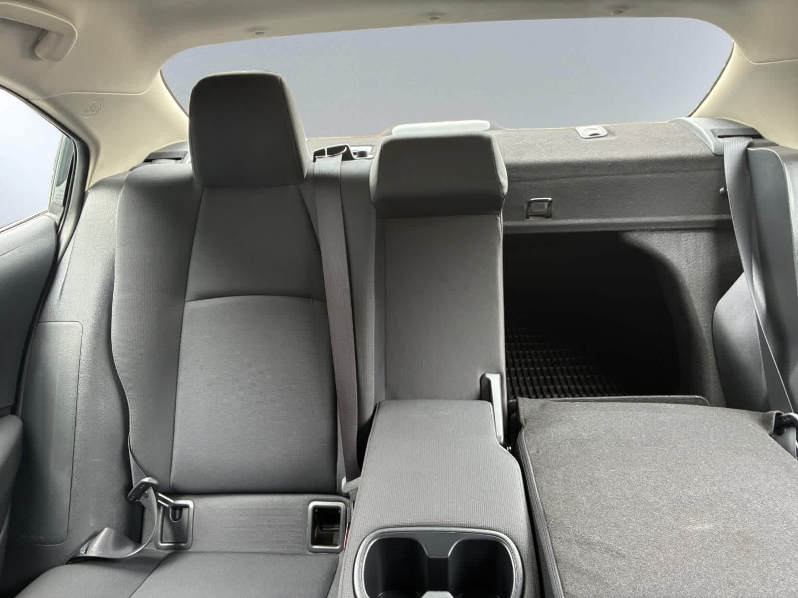 Vehicle image 10 of 25