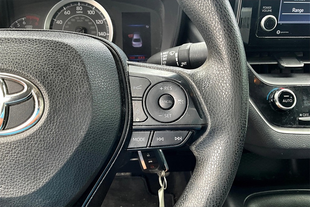 Vehicle image 15 of 27