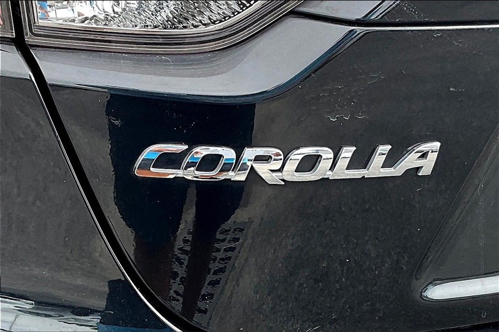 Vehicle image 7 of 27