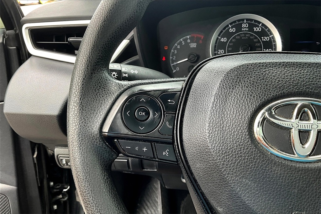 Vehicle image 14 of 27