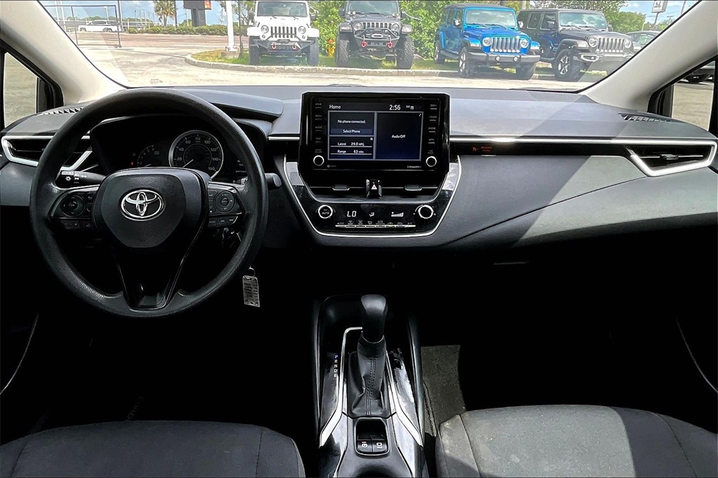Vehicle image 11 of 27