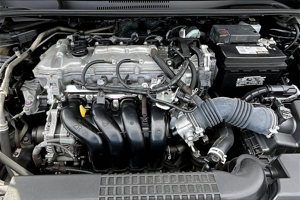 Vehicle image 9 of 27