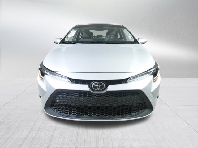 Vehicle image 2 of 33