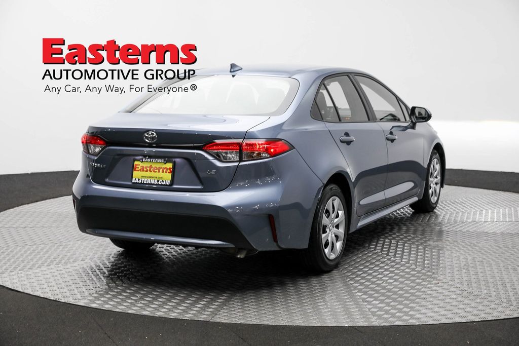 Vehicle image 25 of 60