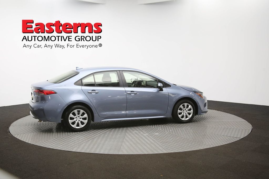 Vehicle image 23 of 60
