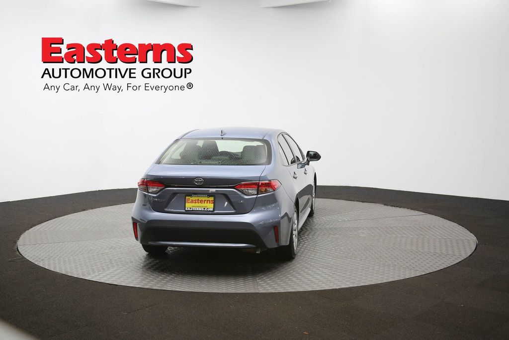 Vehicle image 22 of 60
