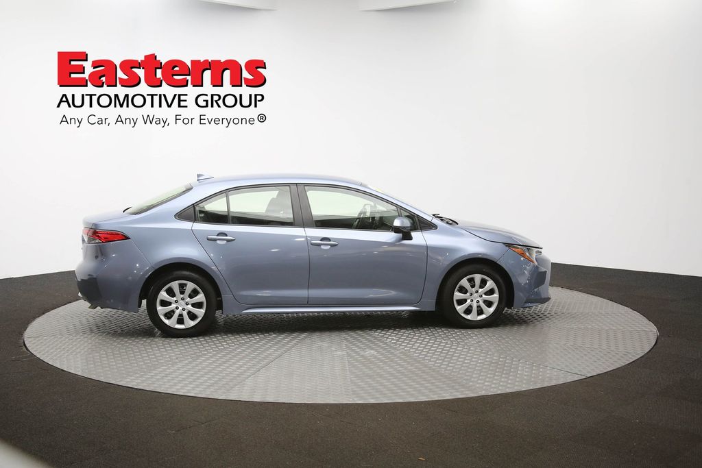 Vehicle image 19 of 60