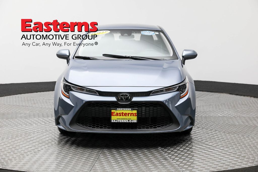 Vehicle image 9 of 60