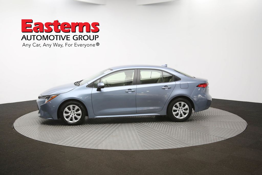 Vehicle image 35 of 60