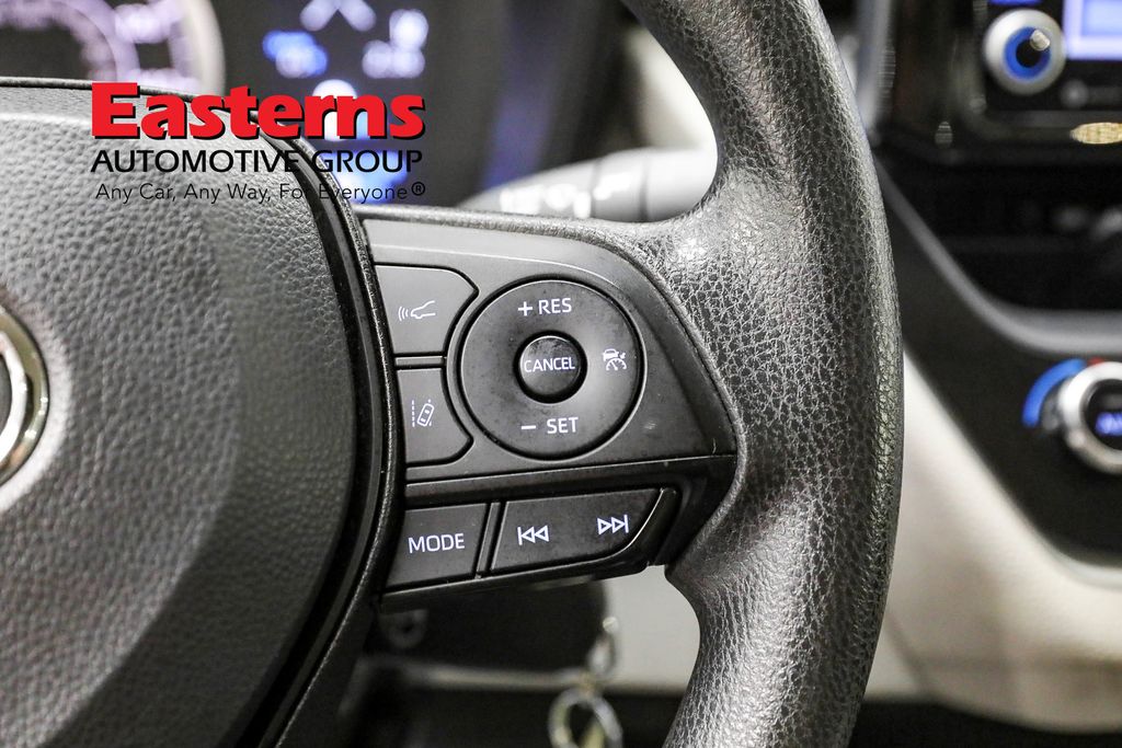Vehicle image 46 of 60