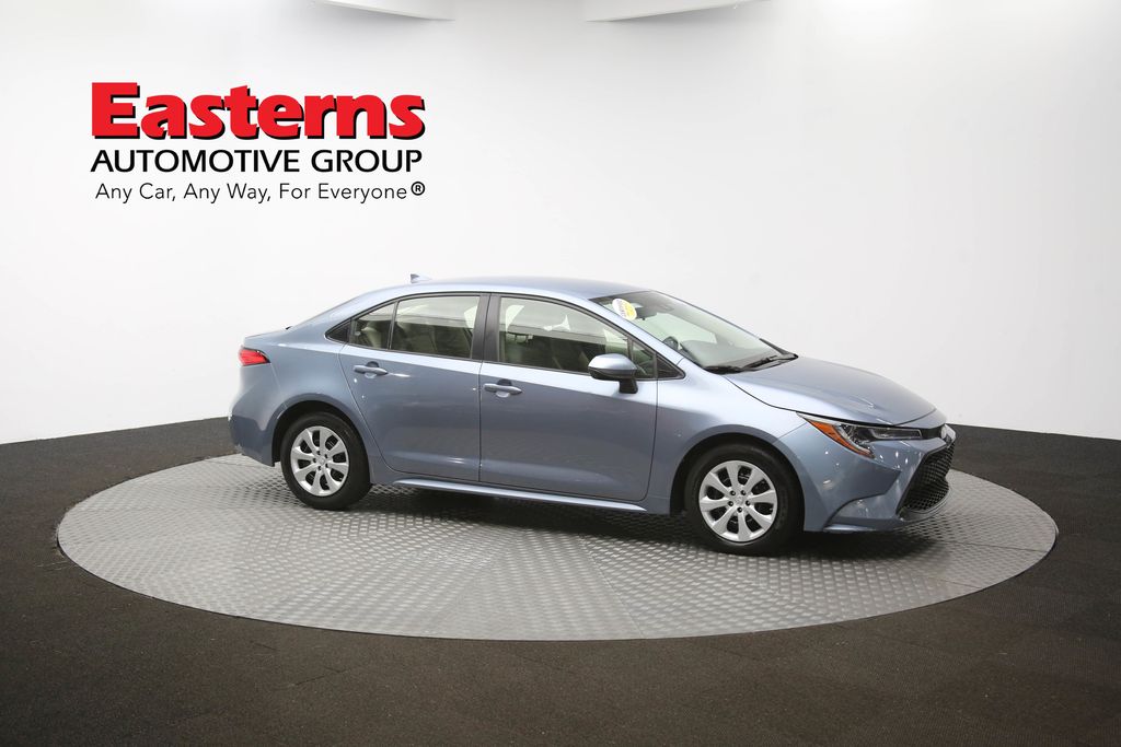 Vehicle image 10 of 60