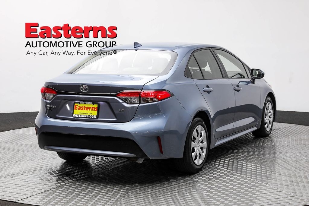 Vehicle image 24 of 60