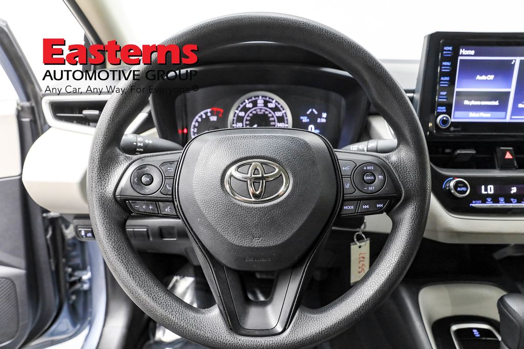 Vehicle image 40 of 60