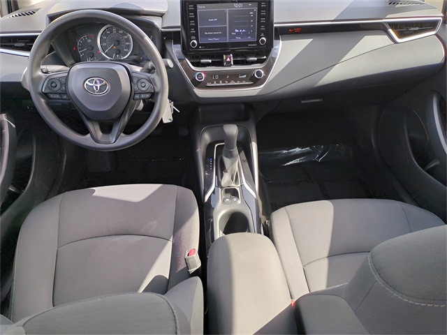Vehicle image 13 of 33