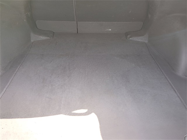 Vehicle image 31 of 33