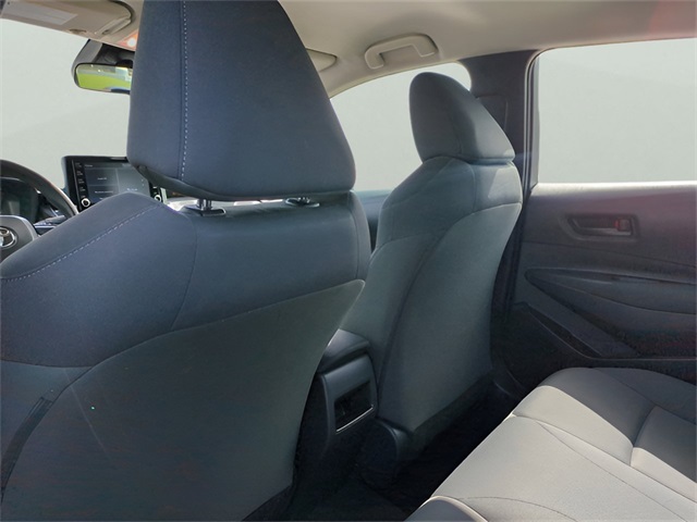 Vehicle image 12 of 33