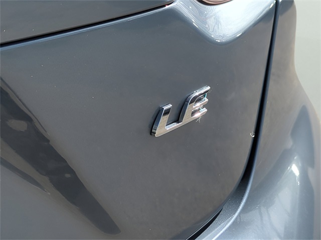 Vehicle image 9 of 33