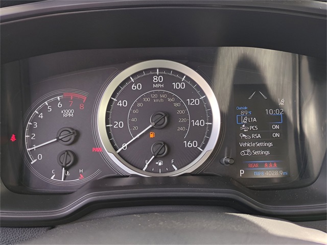 Vehicle image 22 of 33