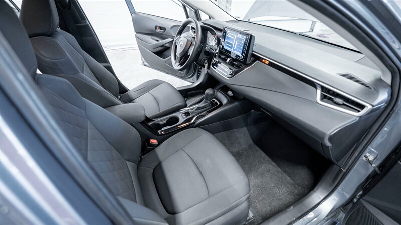 Vehicle image 18 of 29