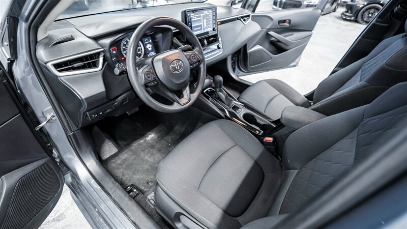 Vehicle image 14 of 29