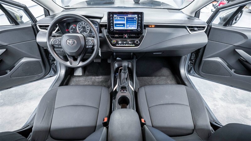 Vehicle image 15 of 29