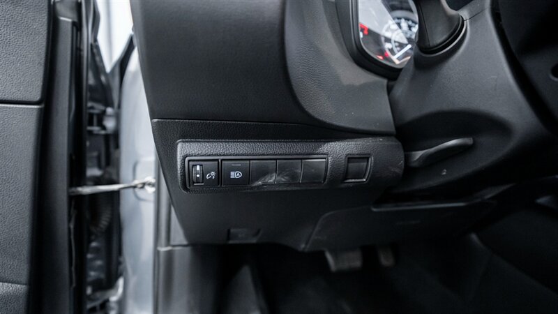 Vehicle image 20 of 29