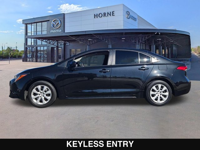 Vehicle image 8 of 28