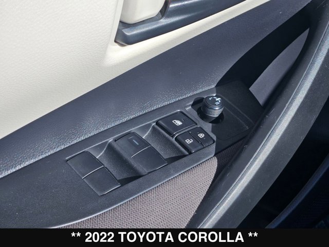 Vehicle image 11 of 28