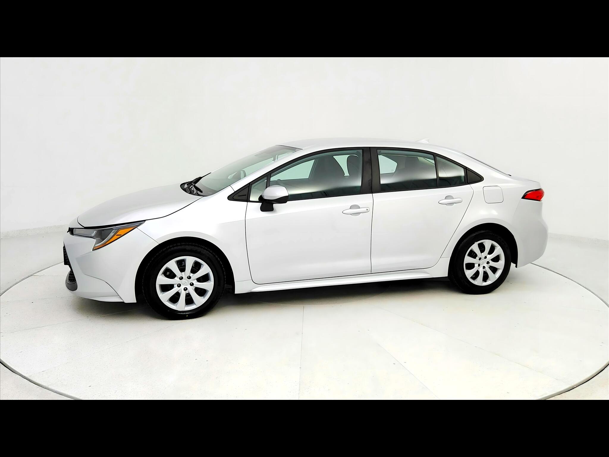 Vehicle image 2 of 39