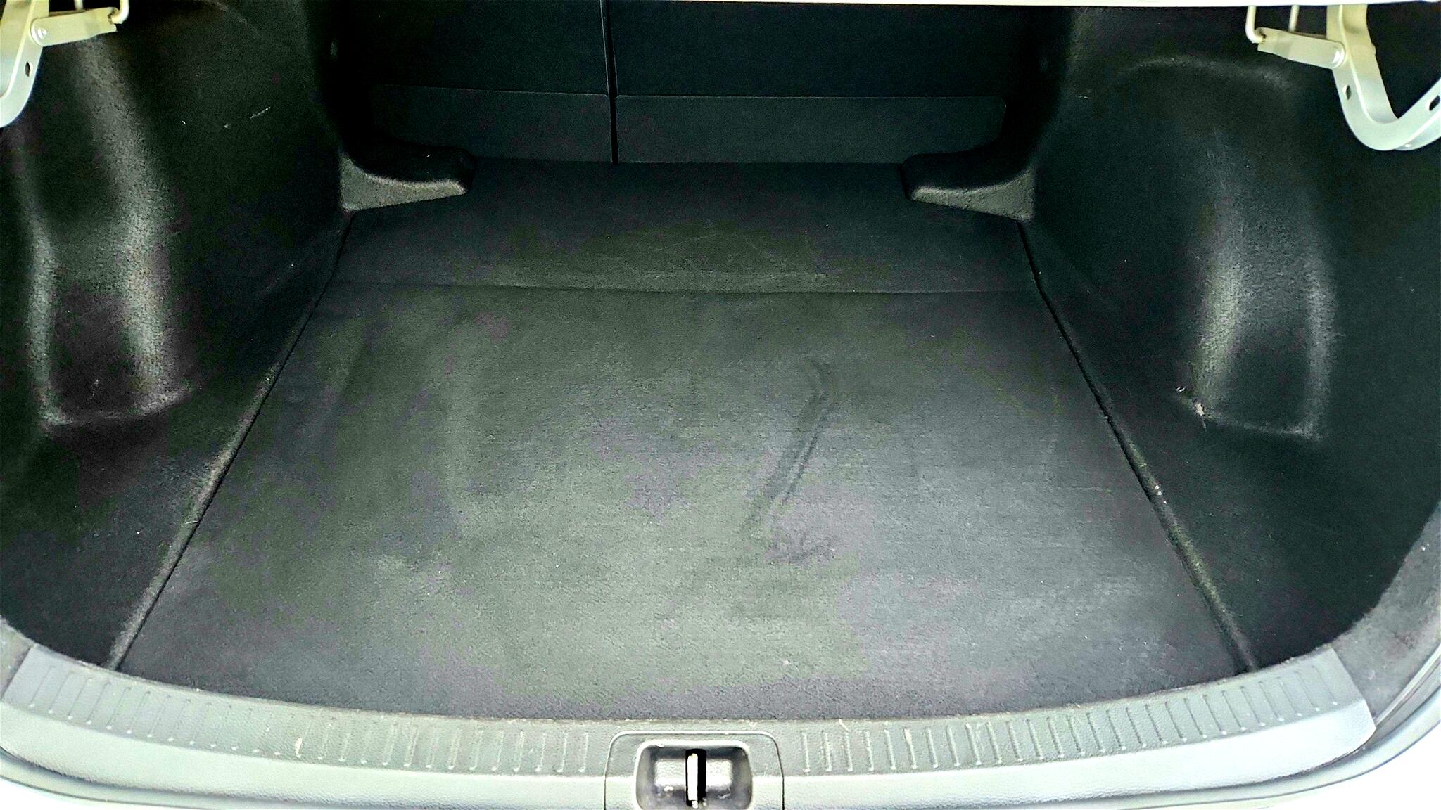 Vehicle image 15 of 39