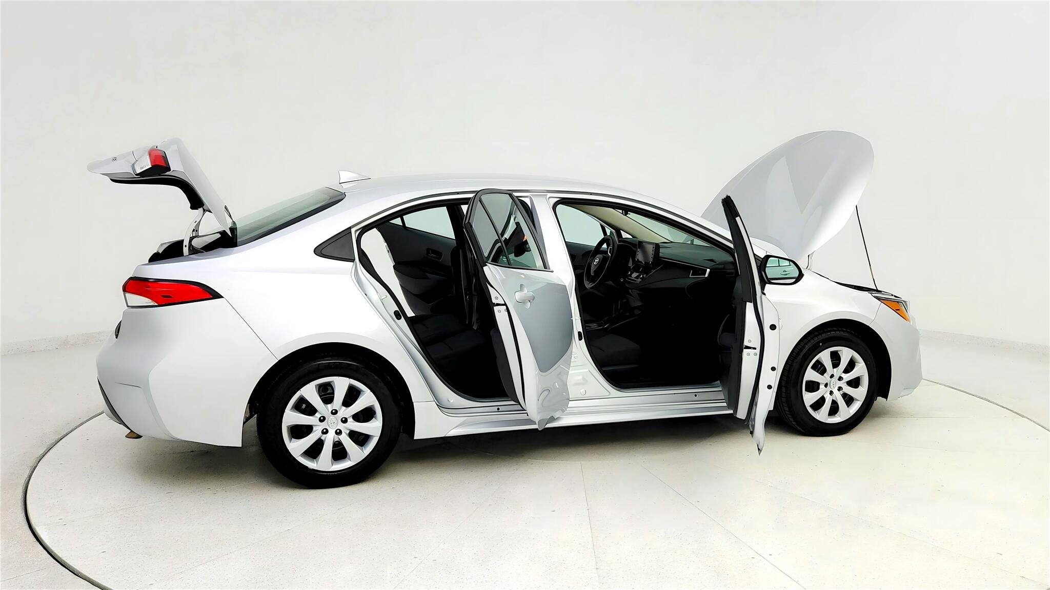 Vehicle image 9 of 39