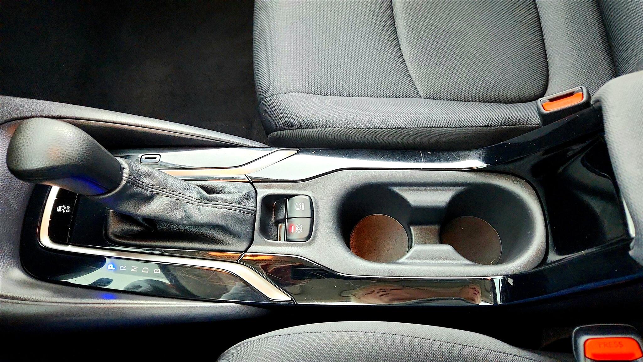 Vehicle image 19 of 39