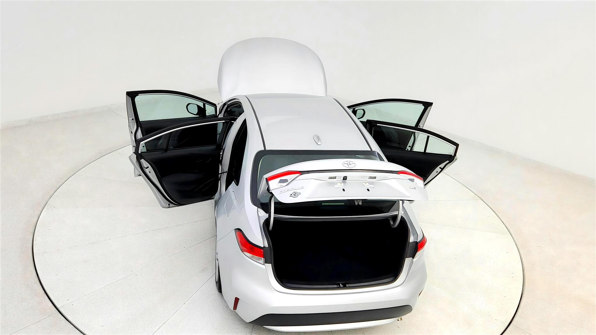 Vehicle image 33 of 39