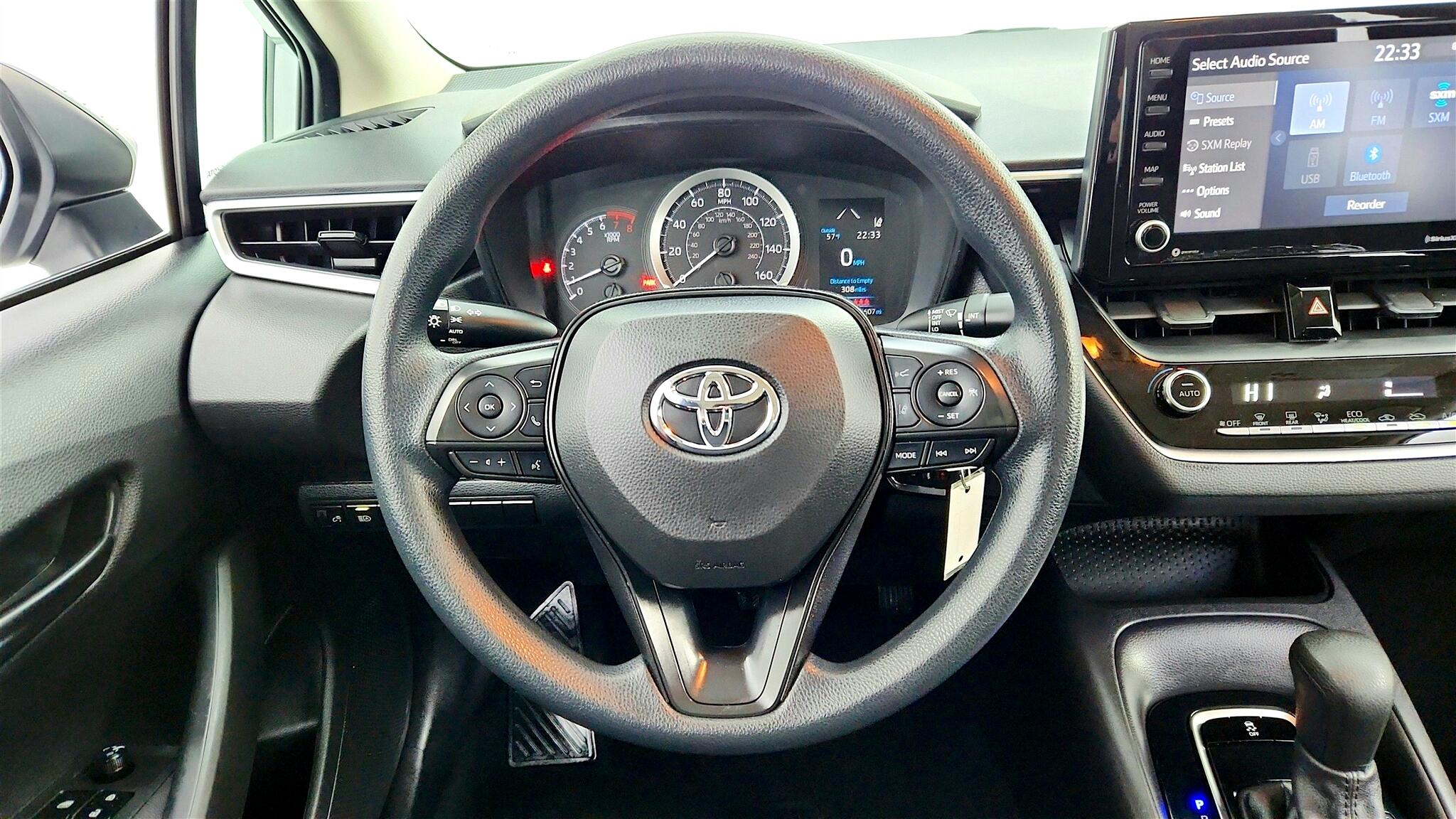 Vehicle image 25 of 39