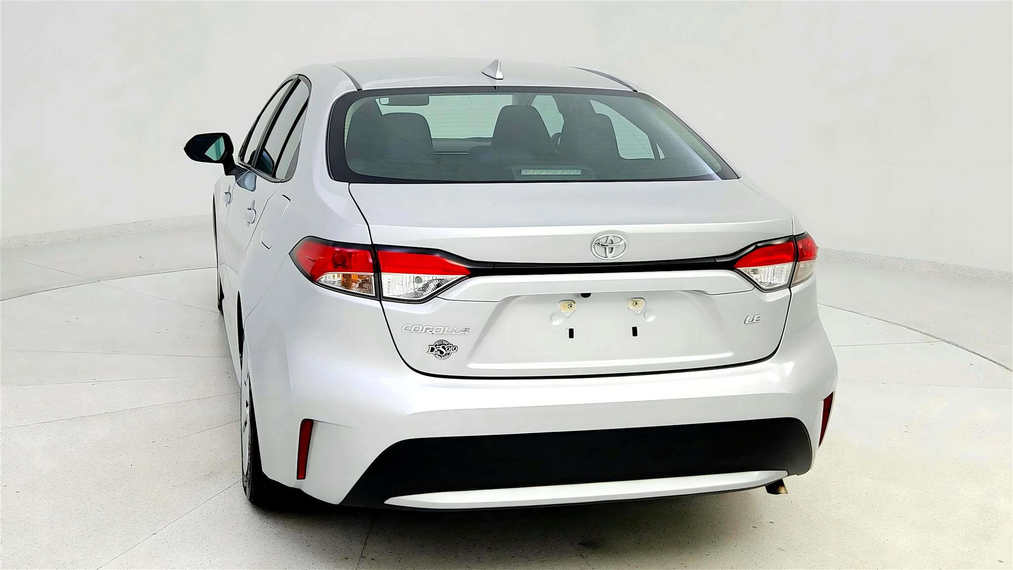 Vehicle image 14 of 39