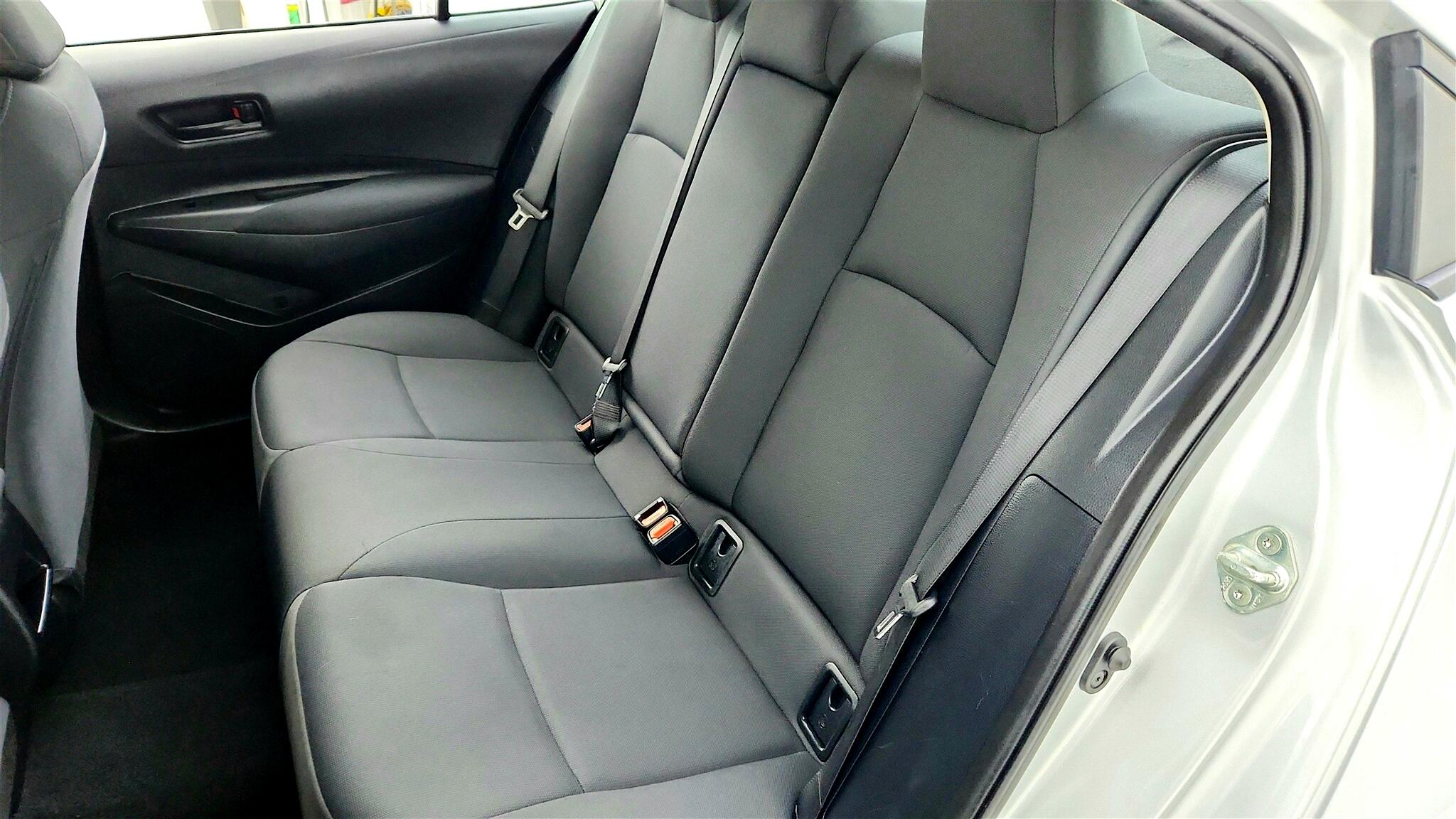 Vehicle image 23 of 39