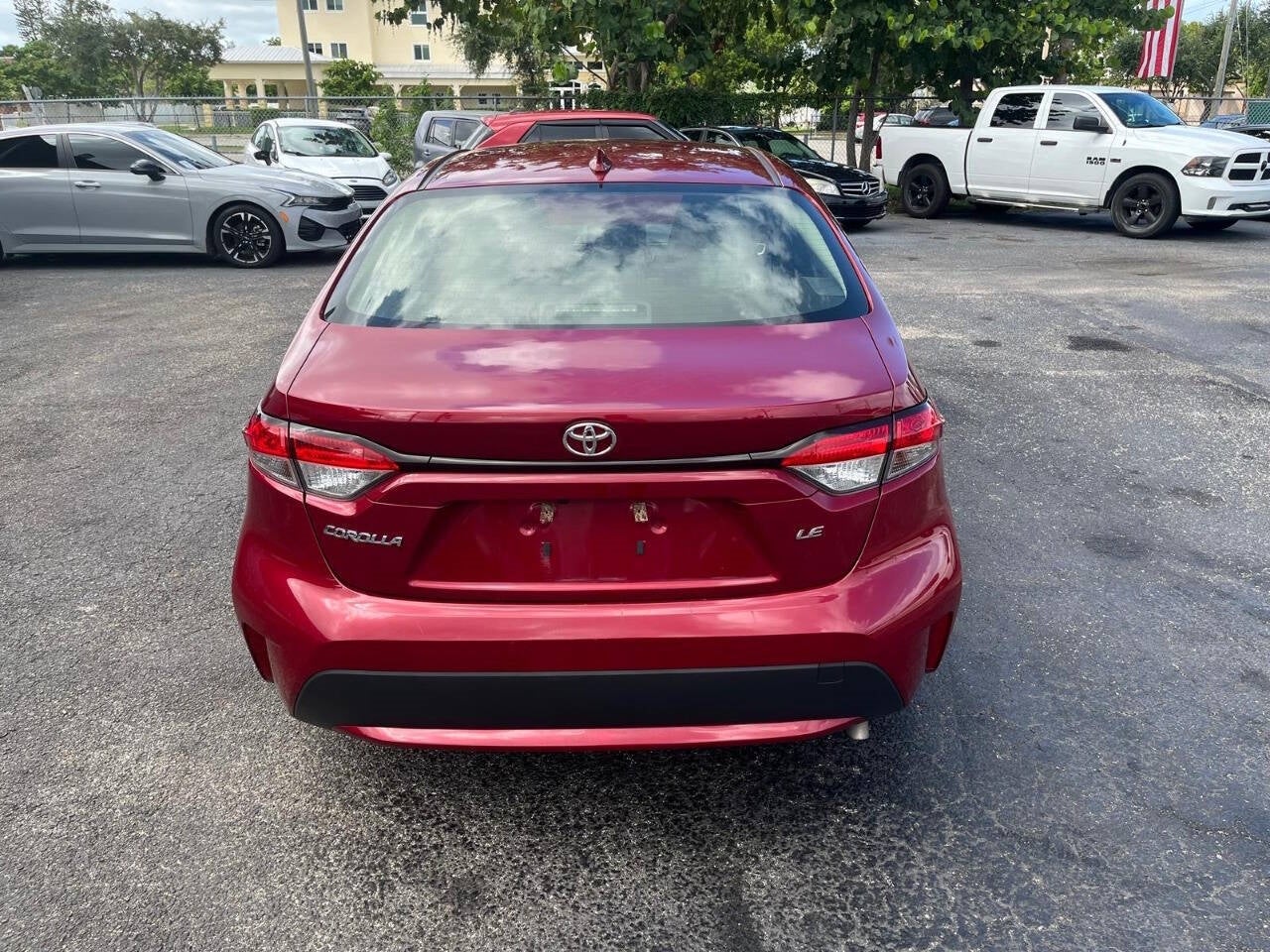 Vehicle image 8 of 40