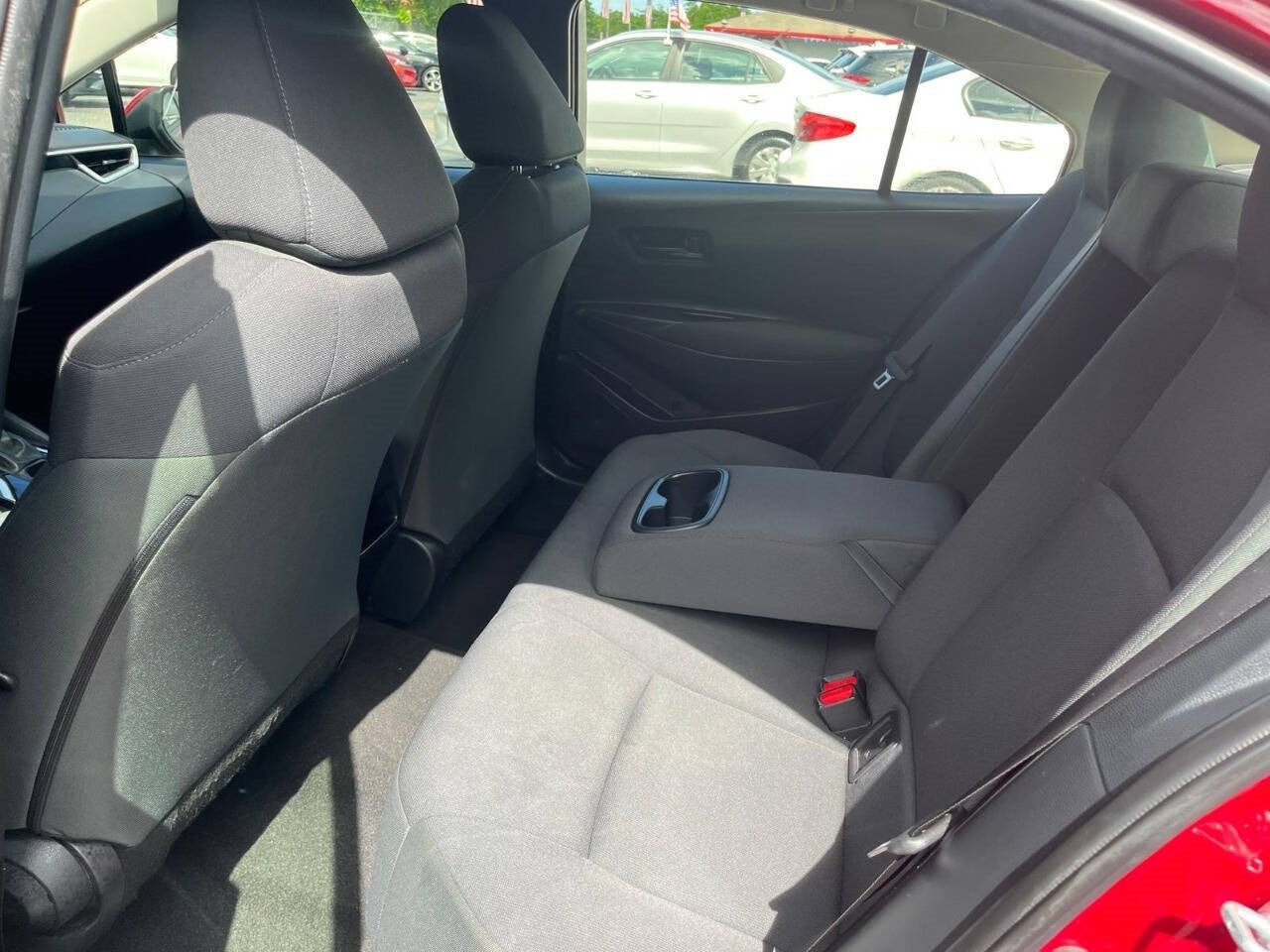 Vehicle image 20 of 40