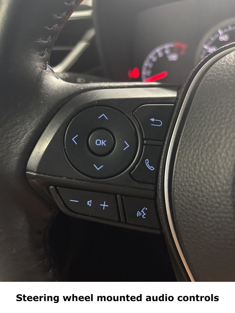 Vehicle image 20 of 41